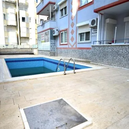 Apartman Earthquake S-a-f-e! 24h Open! All Included And Beautiful Private Only 100 Meters To Cleopatra Beach 14 With Umbrellas, Own Fast And Stable Wifi, Barbecue, Balcony, Smart Tv, Table Games, Rent A Car, Travel Agency, Real Estate, No Additional *